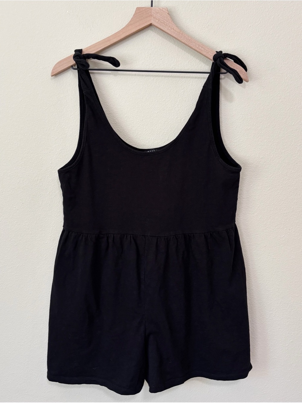 ASOS DESIGN Size 6 Petite Black Knit Scoop Neck Sleeveless Tie Strap Romper